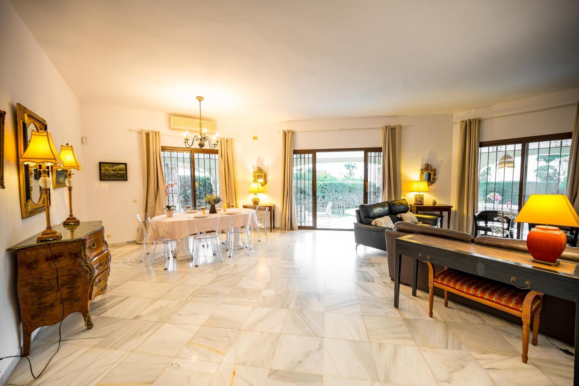 Chapas Playa Typical House. Holiday home Marbella